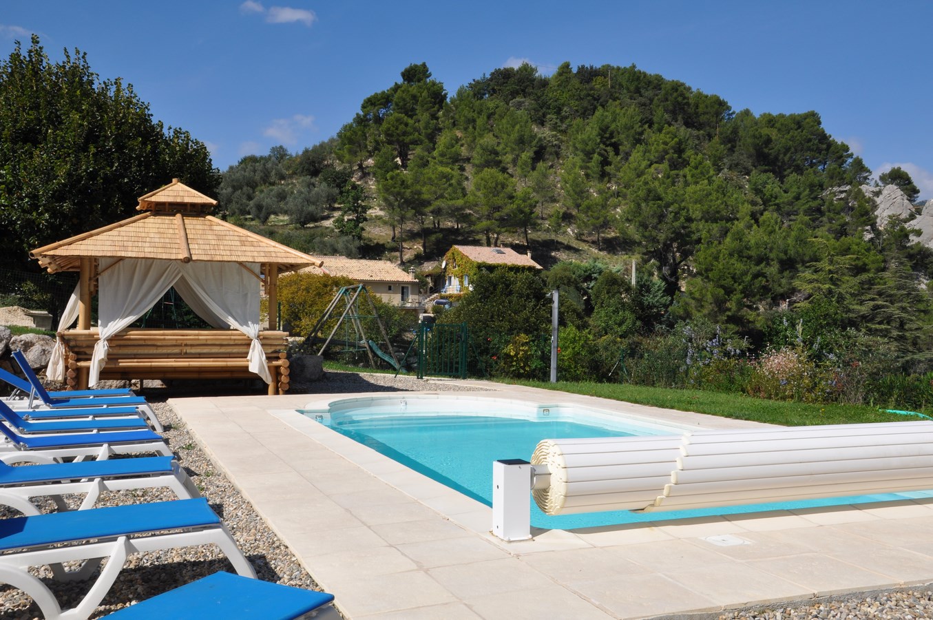 Piscine du gîte du Saint Julien